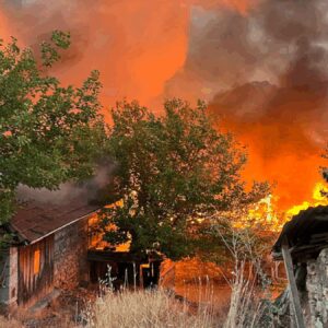 balikesirde cikan yanginda 15 ev kul oldu Xdb2mars