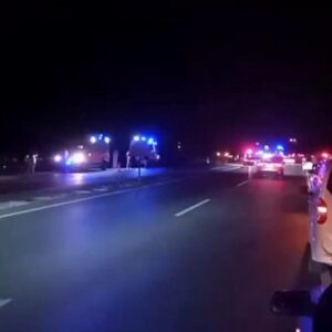 balikesirde feci kaza 1 kisi hayatini kaybetti WVI2QTyF