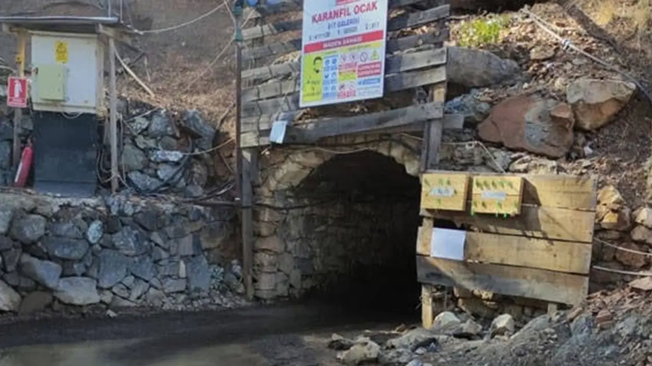 denizlide maden ocaginda gocuk toprak altindaki 2 isciye ulasilamiyor wsMQYNnb