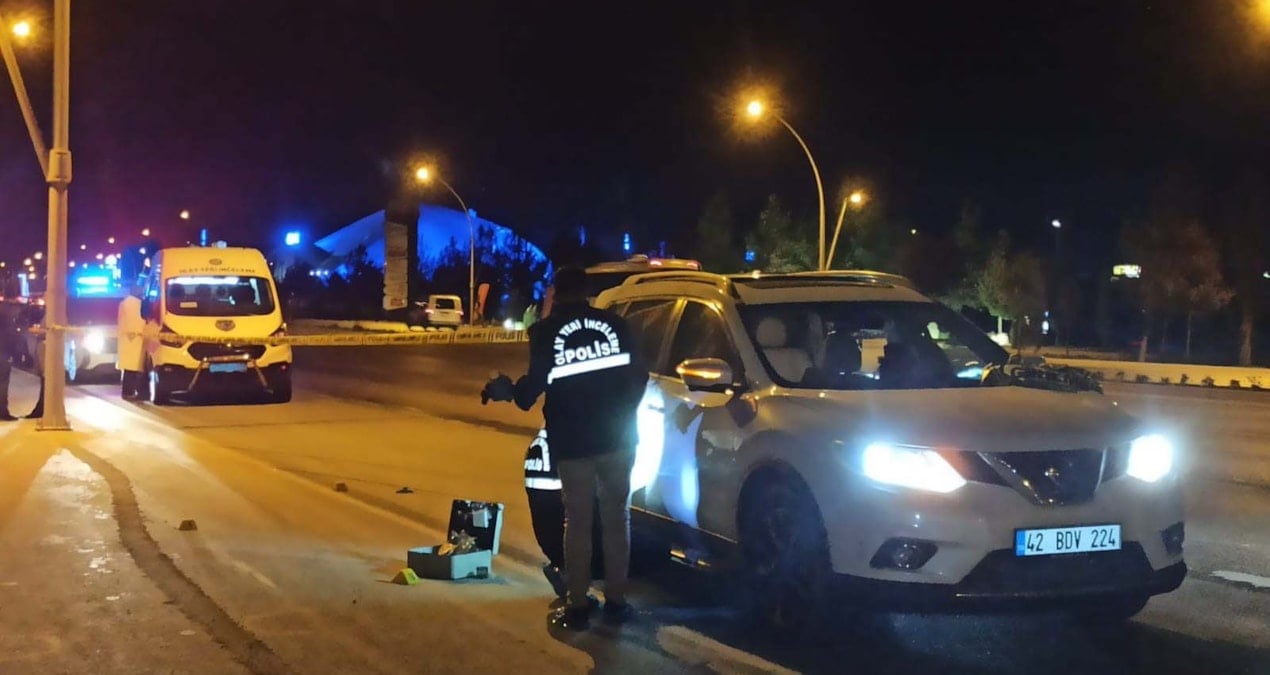 havalimanina giderken otomobille onu kesilip tabancayla vuruldu 7lYzZLYO