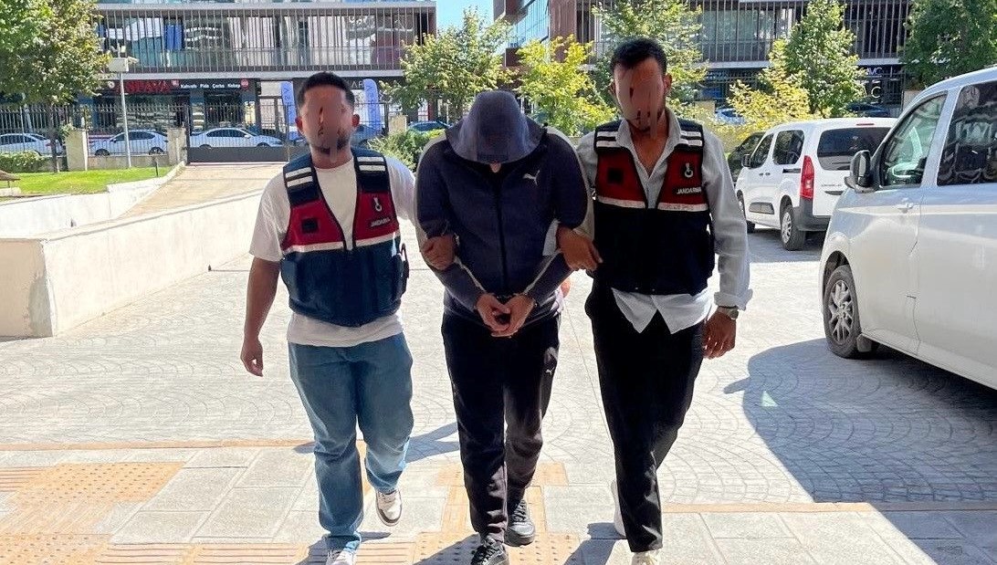 hirsizlik sucundan araniyordu samsunda yakalandi iUzO3Kfa