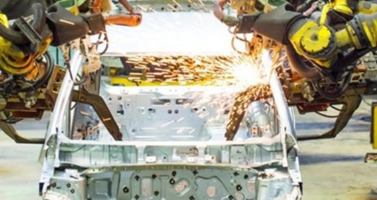 otomotiv devi iflas bayragini cekti 10 binden fazla calisan issiz kaldi LFD7ydV6.jpg